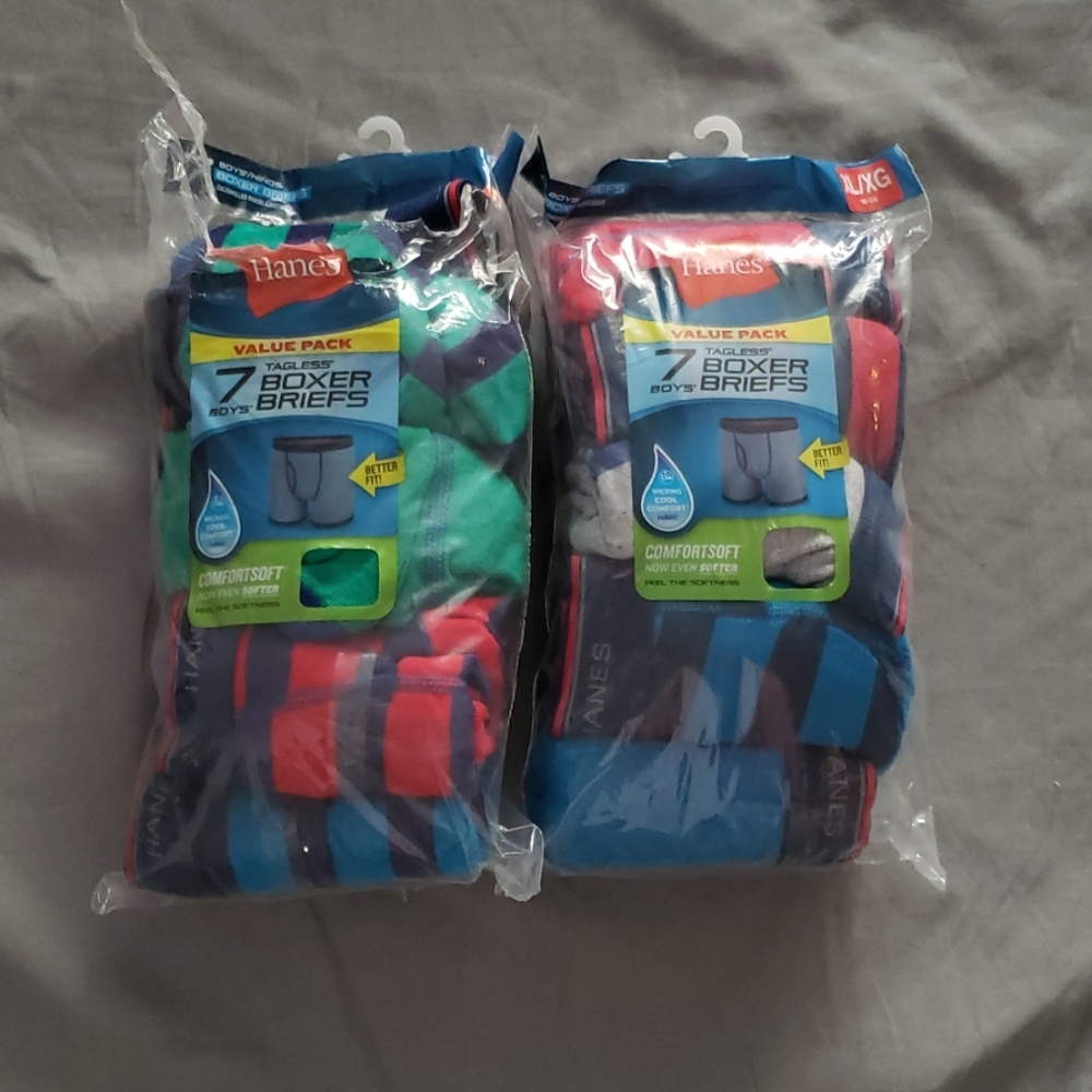 2 brand new packs of boys size XL boxer briefs